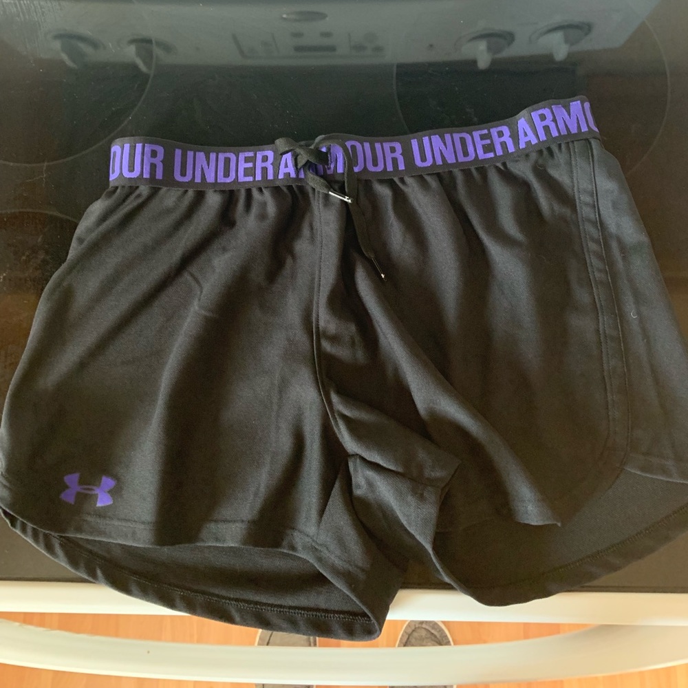 Under Armour women’s size small shorts